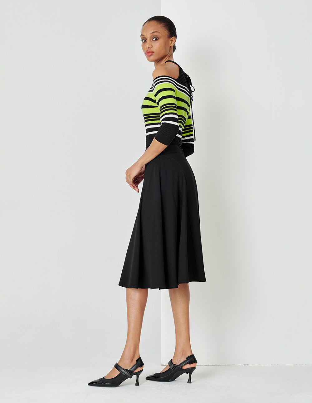 MARYLING Emerald Green Round Neck Off-Shoulder Top