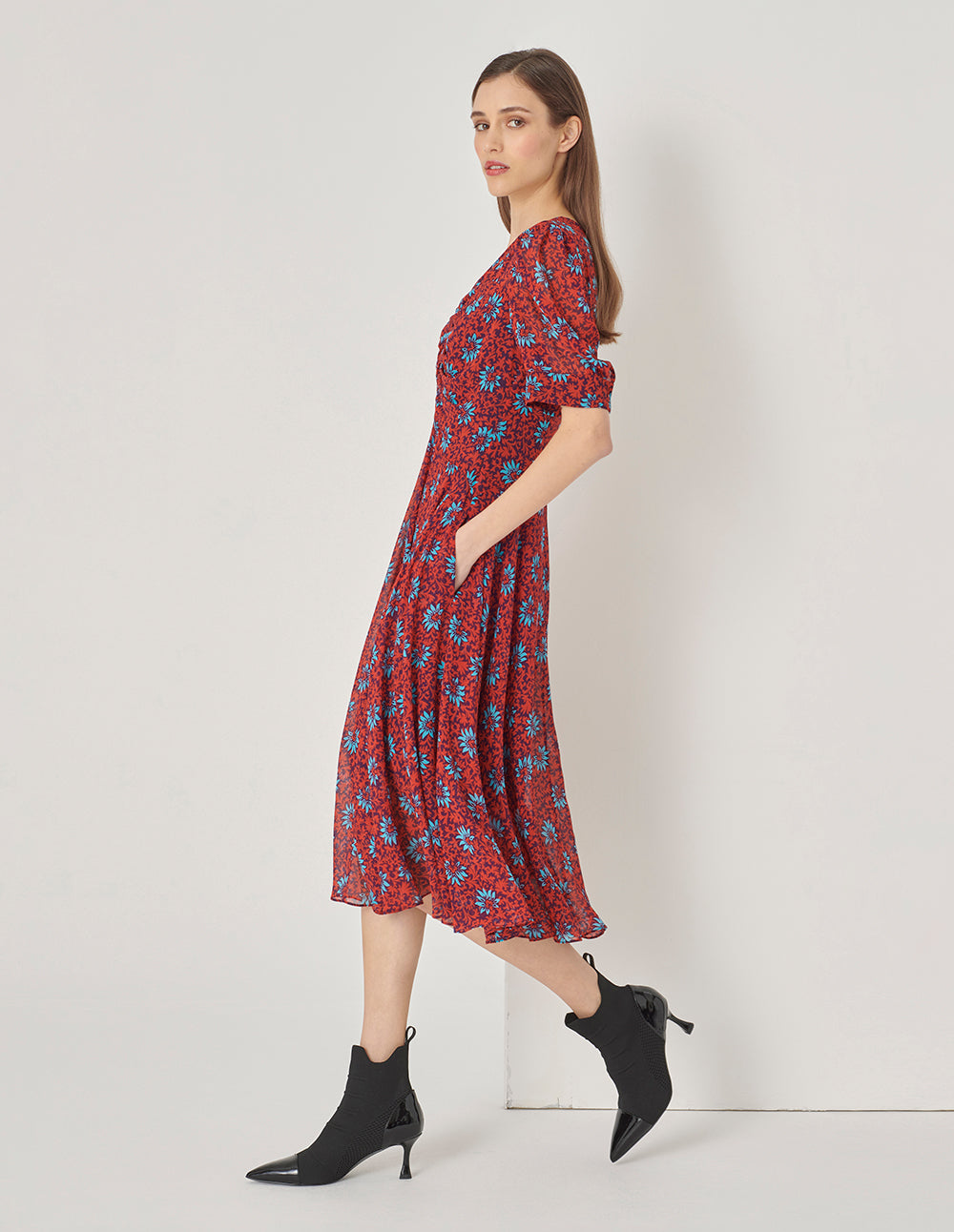 MARYLING Red Floral Printed V-Neck Pleated Dress