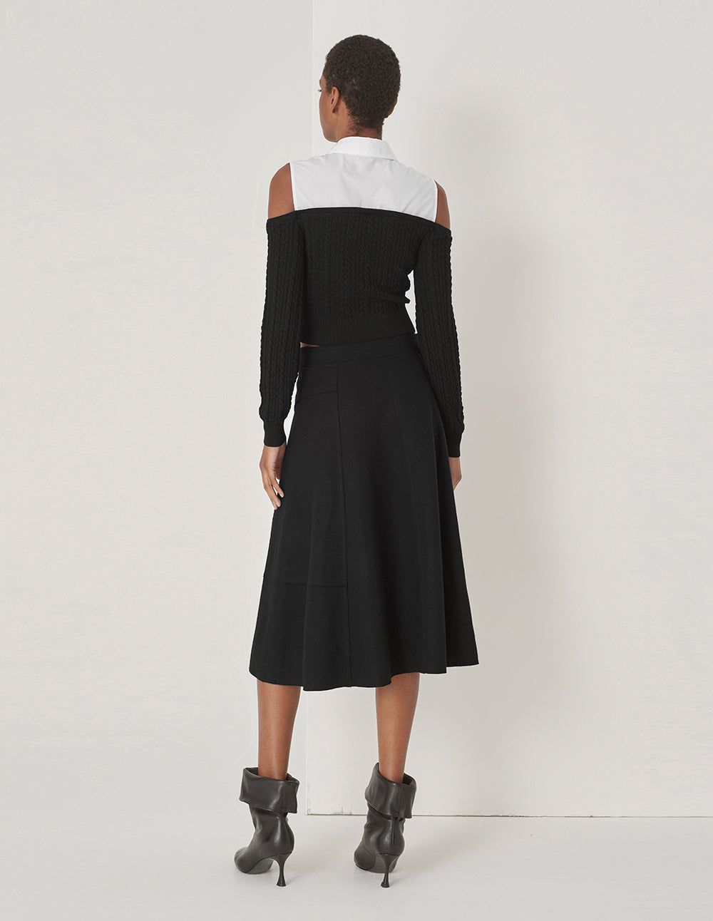 MARYLING Black Curved Waist Split A-Hem Skirt