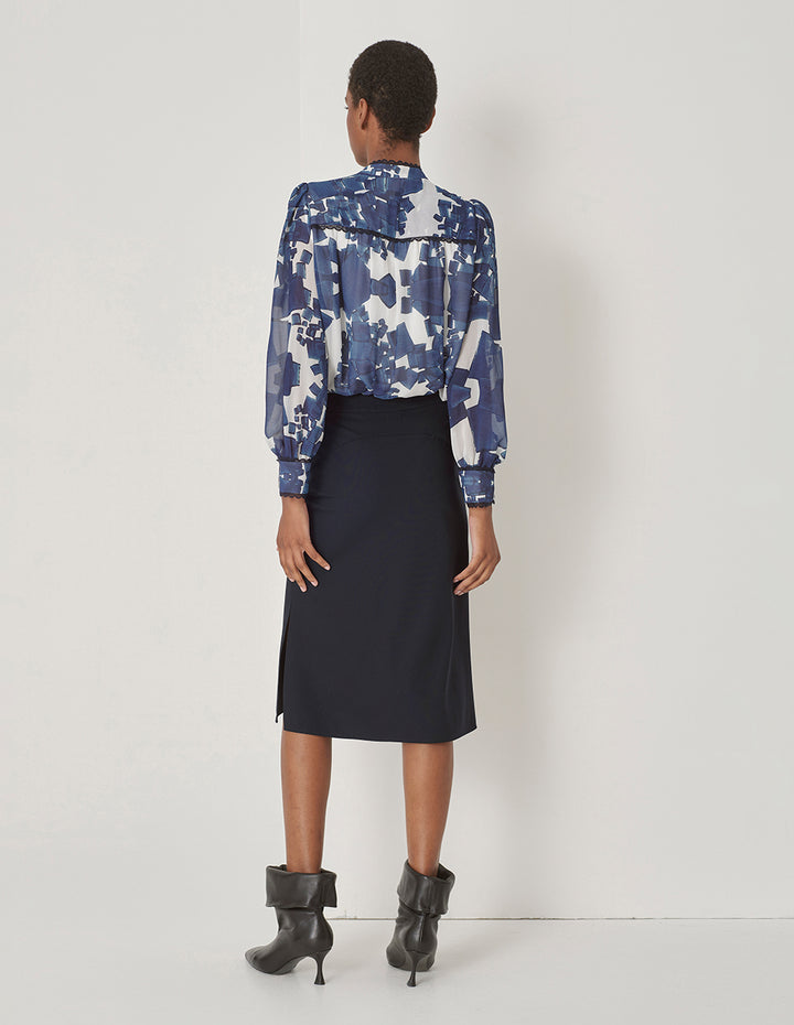 MARYLING Blue And White Gravel Collar Stitching Lace Top