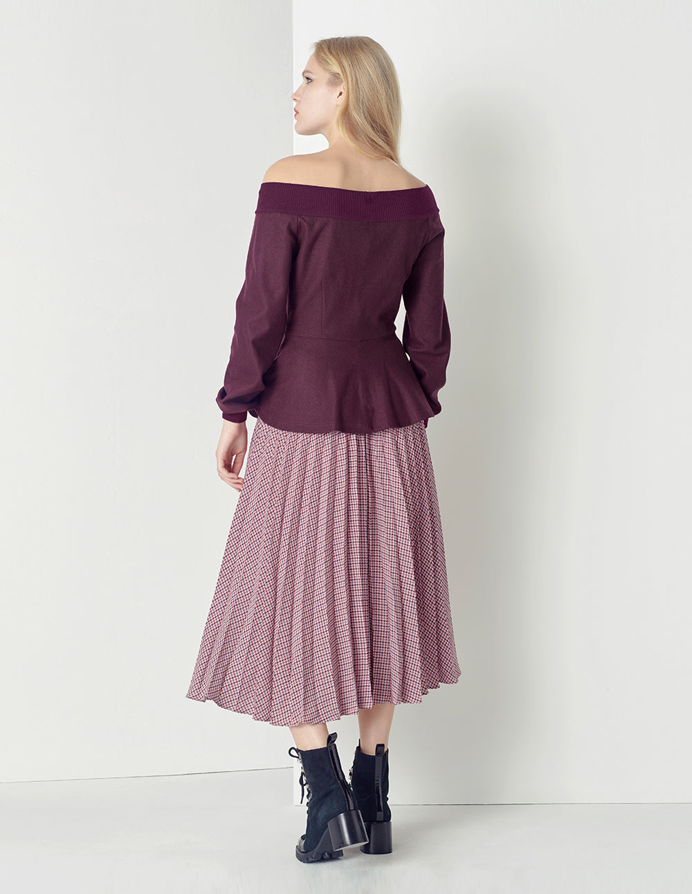 MARYLING Wine red off-shoulder sexy wool knitted top