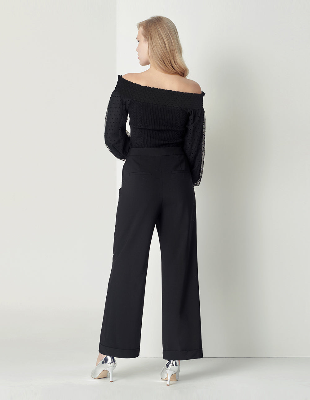 MARYLING One-word neck pleated puff sleeve knitted top