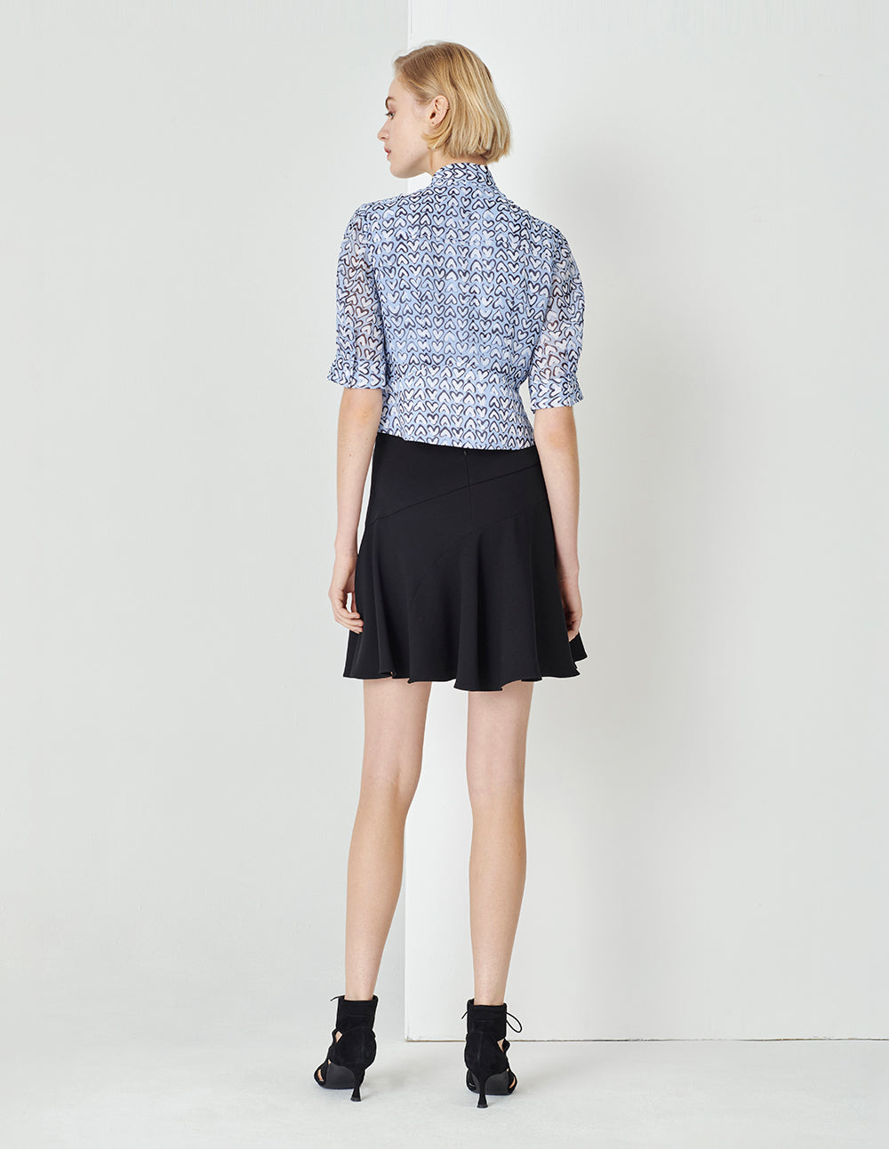 MARYLING Blue Heart-Shaped Pattern Tie Bow Print Top