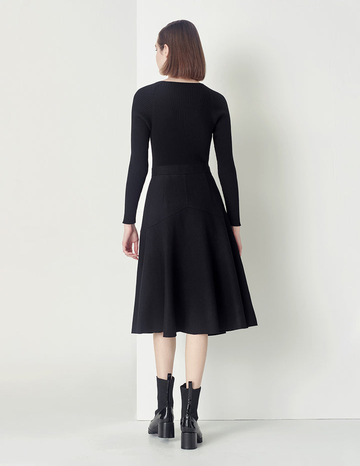 Maryling Black Slim Fit Knitted Dress