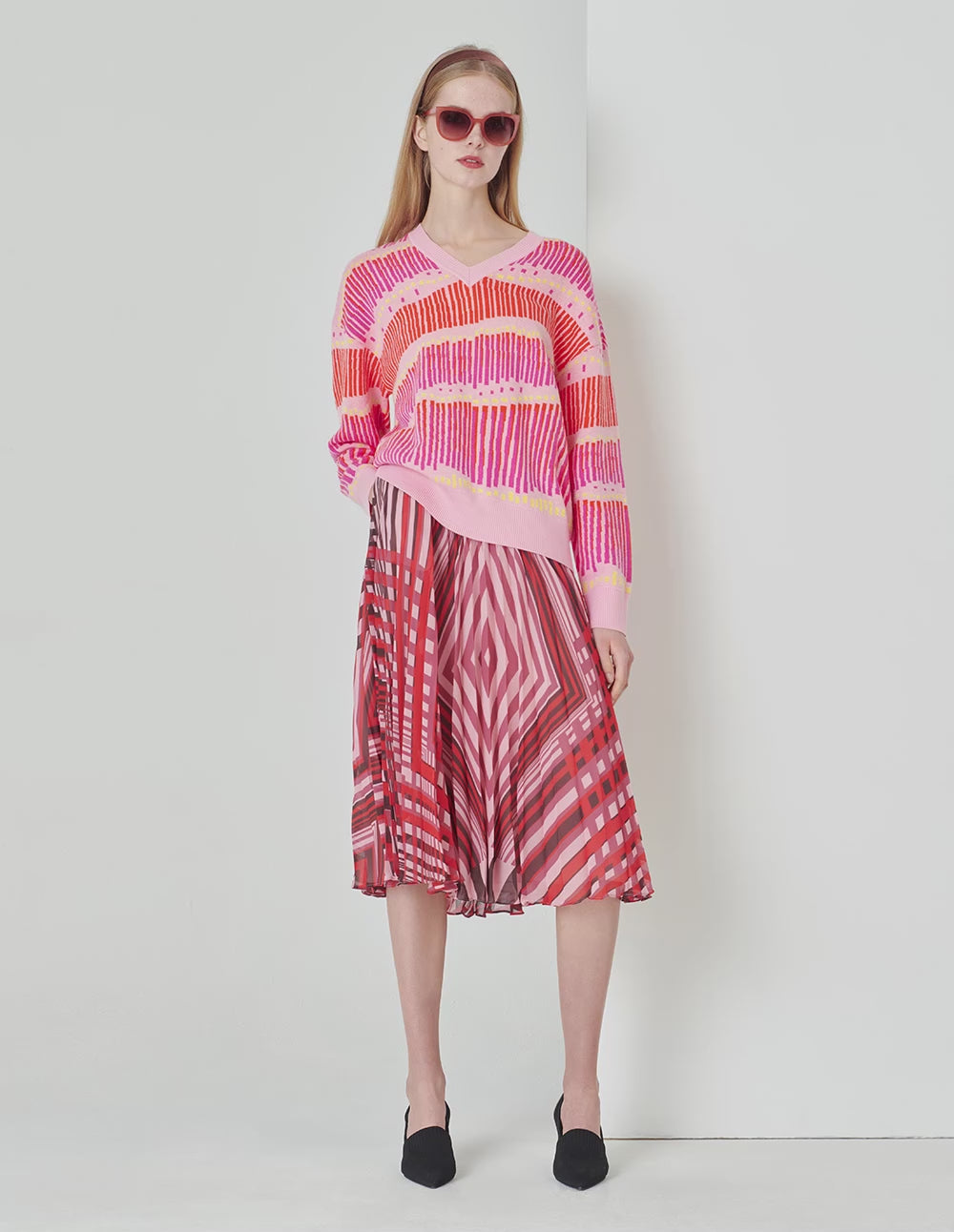 MARYLING  Strawberry Cream V-Neck Knitted Pullover