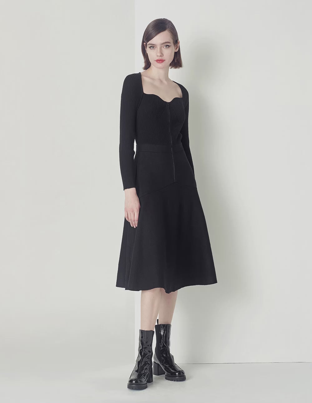 Maryling Black Slim Fit Knitted Dress